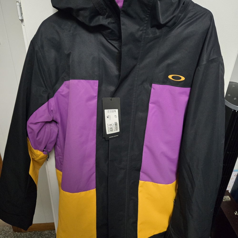 Oakley Women's Beaufort RC Insulated Women's Winter Jacket - Picture 3 of 10